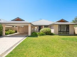 Sandpiper House 4BR Family & Pet-Friendly Stay