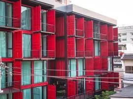 Sleep Box Hotel Sukhumvit 22