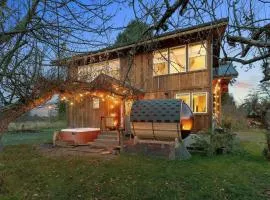 Homestead Villa - Hottub & Sauna Retreat