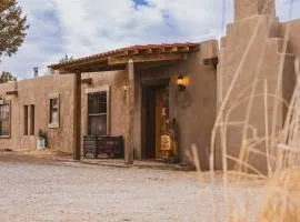 Casita Mistica A Southwest Adobe Field Home
