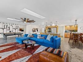 Hot Tub Pool Table Bocce Court Mountain Views, resort de esqui em Williams