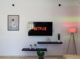 Nueve Village There's no place like home, Villa in Vartholomio