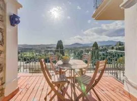 Golf Course View Apartment