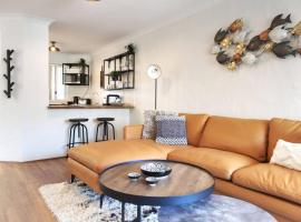 Magical Mcatee W Pool And King Bed, khách sạn ở Fremantle