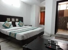 Hotel Mandakini -Near Karol Bagh Metro Station