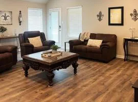 Spacious 2 Kings Fast WiFiNear Plants