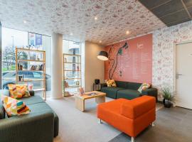 Appart’City Confort Lyon Cité Internationale: Caluire-et-Cuire şehrinde bir otel