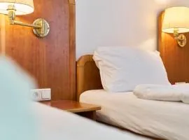 Monteurzimmer für bis zu 26 Personen in Straubing low budget mit Gemeinschaftsküche NEU