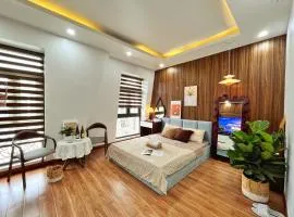 KatKa House