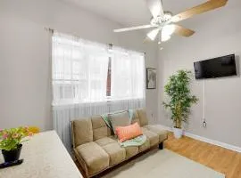 Design-led 1br In Prime Spot