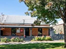 Olive Cottage Rankin