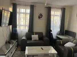 Sahel Executive Studio apartment with separate kitchen and bathroom in another section from the main room for cheap accommodation in Elgon View near Eldoret sports club,Rapha Hospital, Naivas supermarket, rupha mall, and Eldoret International Airport