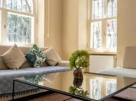 Cihangir Apartment with 3 Bedrooms and 2 Bathrooms