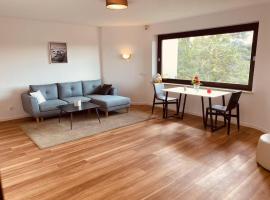 Helles Apartment Bergblick Nähe Messe Frankfurt, khách sạn ở Bad Soden am Taunus