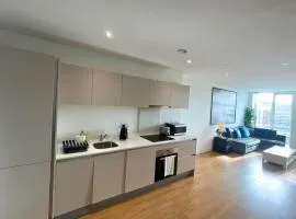 Bracknell Stylish Two Bedroom Apartment