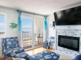 Beachfront with Stunning Views
