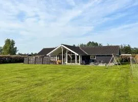 12 person holiday home in Idestrup-By Traum