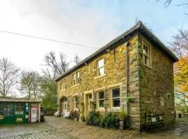 Fitzys Coach House - Wellness Retreat