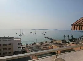 Appartement T4, 6 pers, vue mer, 20 m plage