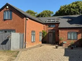 2 Guests - Studio - Ideal for Goodwood & Beach