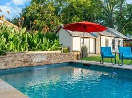 Secret Garden Cottage - Pool & Hot Tub