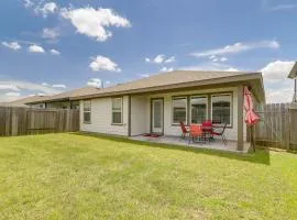 Fenced Yard and Home Office Quiet Home in Richmond