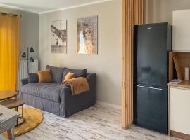 2 Bedroom Stunning Home In Grzybowo, hotel v destinaci Grzybowo