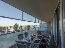 Unique Rentals-Seafront Luxe Suites