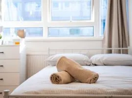 Private Rooms near Canary Wharf