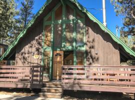 Pinewood Haus #301, hotel v destinaci Big Bear City Airport