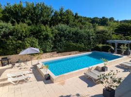 Gîte - le temps d'une pause, hotel a Sauveterre