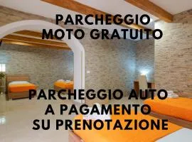 Domos La Corte Ghibellina