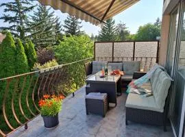 Haabsburg Appartment Vienna 6 Personen, Balkon, voll ausgestattete Küche, Grün-Ruhelage am Stadtrand, gute Öffi Anbindung