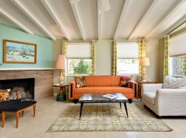 Mid-Century Modern in Enchanting Desert Garden, hotel a La Quinta
