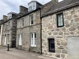 House - 11 The Square - Sleeps 6