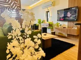 The Midnight stylish studio i902 TenTon Zamalek