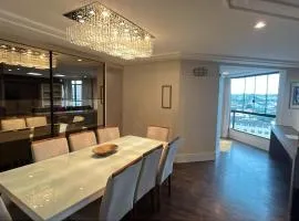 Deluxe apartment com 4 suítes no coração da grande Florianópolis