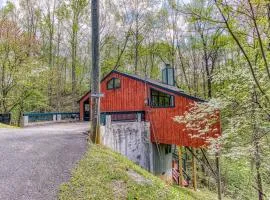 Woods Child Cabin By Beyond Expectation W Hot Tub