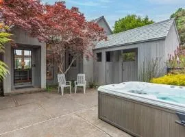 Soak in Bluff & Ocean Views at Blair with Hot Tub