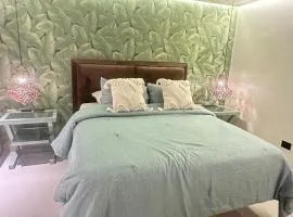 estudio de lujo 1709