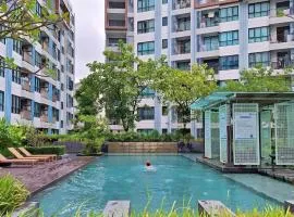 centrio Condominium 8162