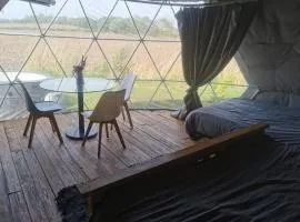 Lookout Domes for Groups upto 12, Hot tub