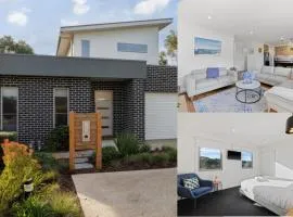 Birchwood Villa Cowes, Pool & Tennis in complex