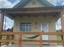 Chal&eacute; 01 Acqua Park - 06 km de Presidente Figueiredo-AM, chalet de monta&ntilde;a en Presidente Figueiredo