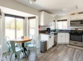 Valley Vista Farmhouse w HI SPEED WiFi!