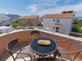 Apartment Roza Primošten