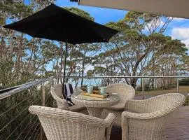 Escape to Hyams Beach by Jervis Bay Rentals