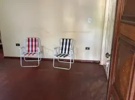 Casa inteira - ótima localização