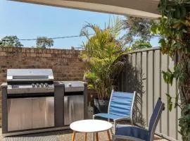 Woodglen Coastal Retreat - pet-friendly beach home