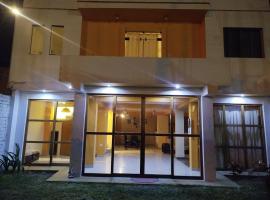 Sol de Paracas, rumah kotej di Pisco